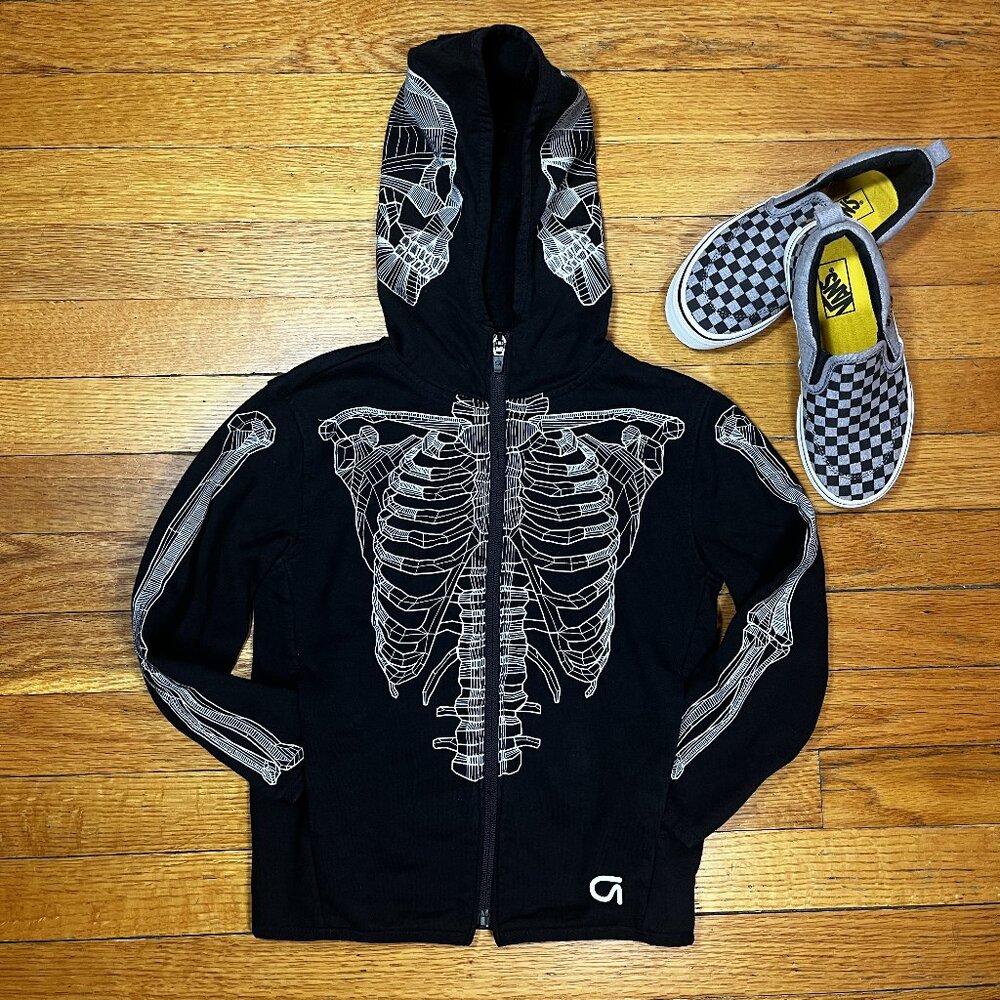 GAP Fit Boys' Skull Hoodie